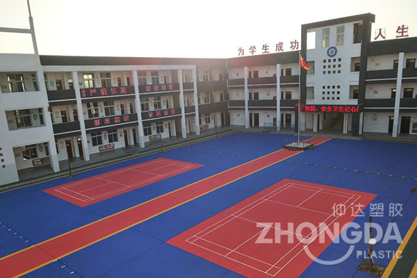 懸浮拼接地板的優(yōu)勢(shì)有哪些？